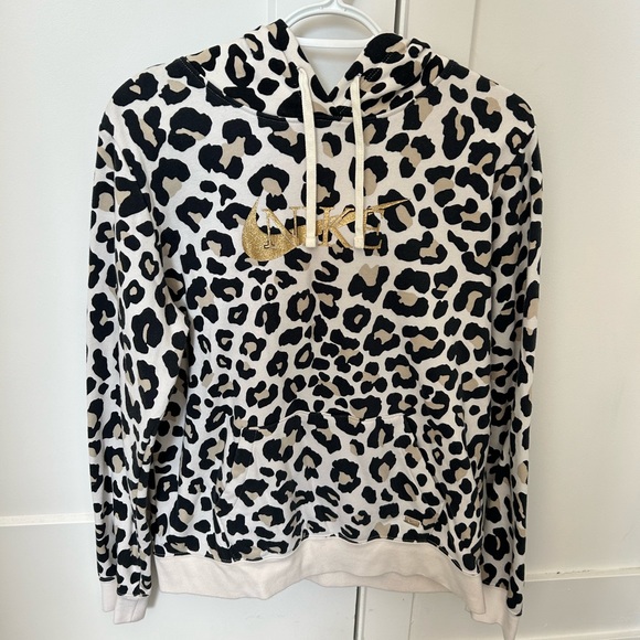 Nike hoodie - Picture 1 of 4